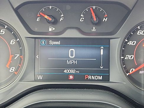 Used 2023 Chevrolet Camaro LT RWD image 17