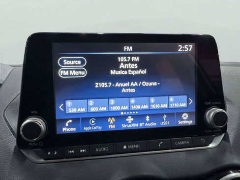 Used 2025 Nissan Sentra SR w/ SR Premium Package FWD image 25