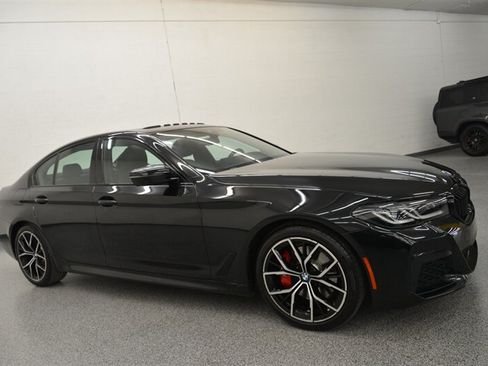 Used 2023 BMW 530i w/ M Sport Package RWD image 10