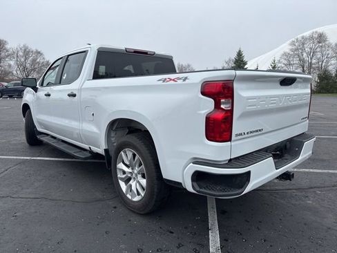 Used 2023 Chevrolet Silverado 1500 Custom image 4