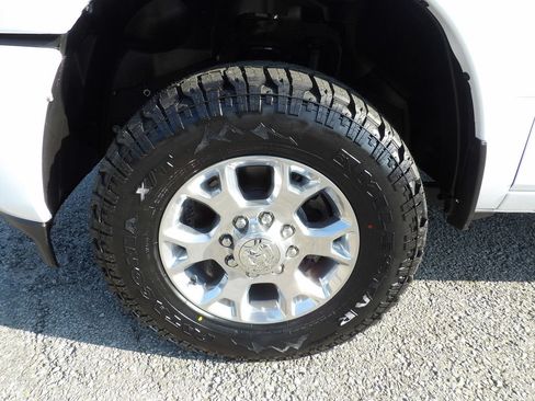 Used 2024 RAM 2500 Laramie AWD/4WD image 55