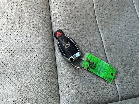 Used 2014 Mercedes-Benz ML 350 4MATIC w/ Premium 1 Package image 12