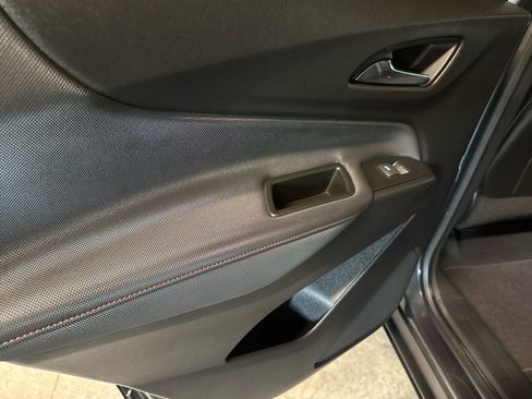 Used 2022 Chevrolet Equinox RS image 22