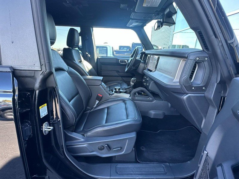 Used 2025 Ford Bronco Outer Banks w/ Sasquatch Package AWD/4WD image 15