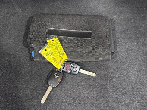 Used 2012 Honda Civic Hybrid Sedan image 33