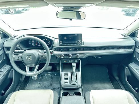 Used 2025 Honda CR-V EX image 13