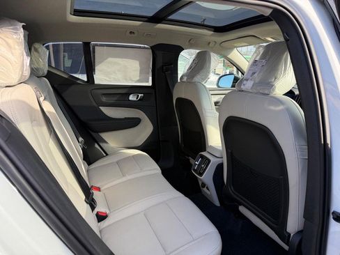 New 2026 Volvo XC40 B5 Ultra w/ Climate Package image 5