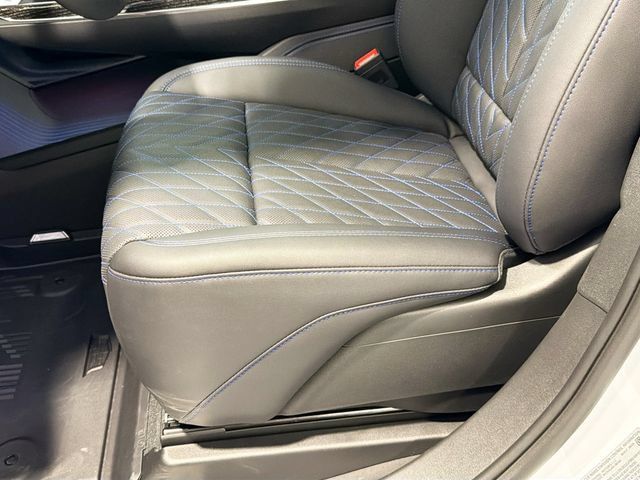 New 2026 Cadillac Escalade IQ Sport 1 w/ LPO, Floor Liner Package AWD/4WD image 15