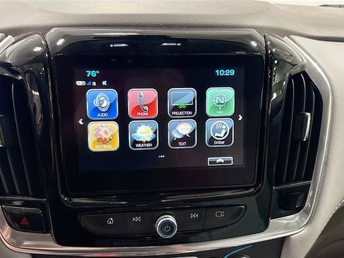 Used 2019 Chevrolet Traverse LT w/ LT Premium Package AWD/4WD image 13