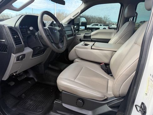 Used 2020 Ford F250 XL w/ Power Equipment Group image 16