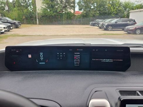 Used 2025 Ford Expedition Active AWD/4WD image 16