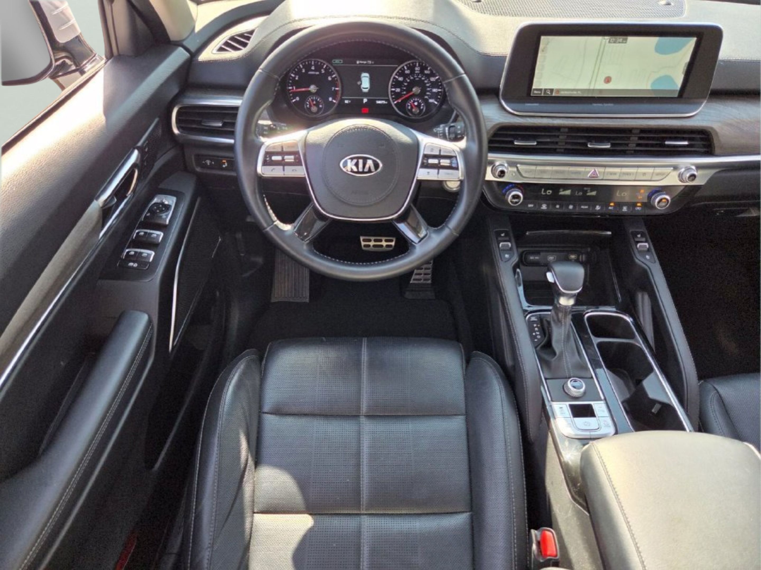 Used 2021 Kia Telluride SX w/ Towing Package FWD image 13