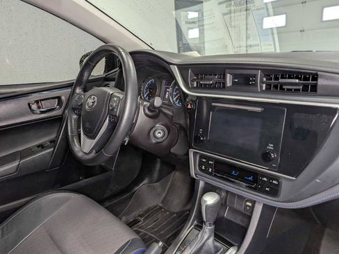 Used 2019 Toyota Corolla SE image 40