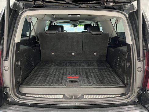 Used 2017 Chevrolet Suburban Premier AWD/4WD image 13