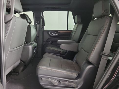 Used 2024 Chevrolet Tahoe High Country image 11