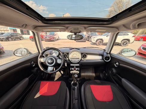 Used 2010 MINI Cooper Hardtop image 20