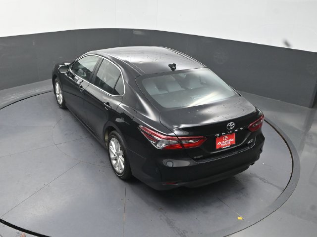 Used 2023 Toyota Camry LE AWD/4WD image 27