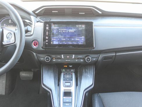 Used 2020 Honda Clarity Plug-In Hybrid image 15