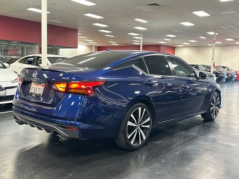 Used 2022 Nissan Altima 2.5 SR image 7