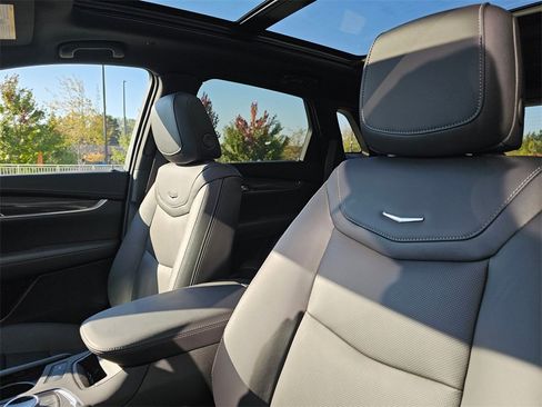 New 2025 Cadillac XT5 Sportv w/ LPO, Floor Liner Package image 23