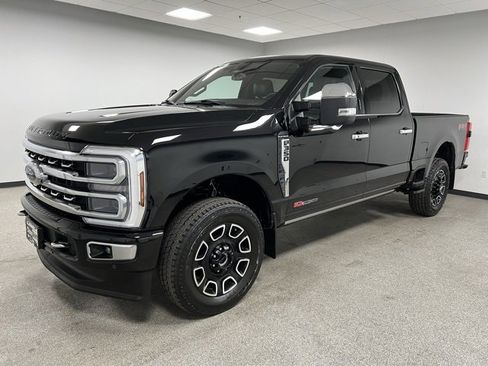 Used 2024 Ford F350 Platinum image 6