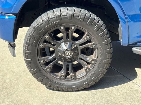 Used 2017 Ford F150 XLT w/ Equipment Group 302A Luxury image 12