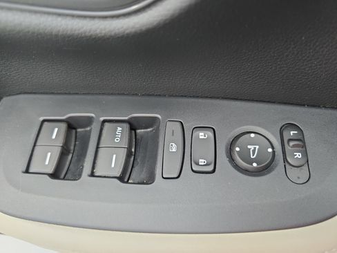 Used 2023 Honda HR-V LX image 27