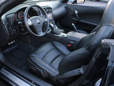 Used 2009 Chevrolet Corvette Convertible RWD image 23