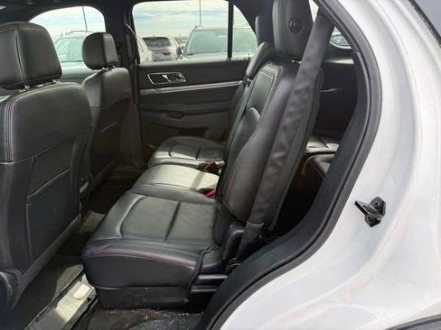 Used 2017 Ford Explorer Sport w/ Equipment Group 401A AWD/4WD image 8