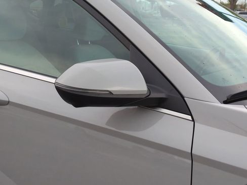 Used 2024 Hyundai Kona Limited image 11