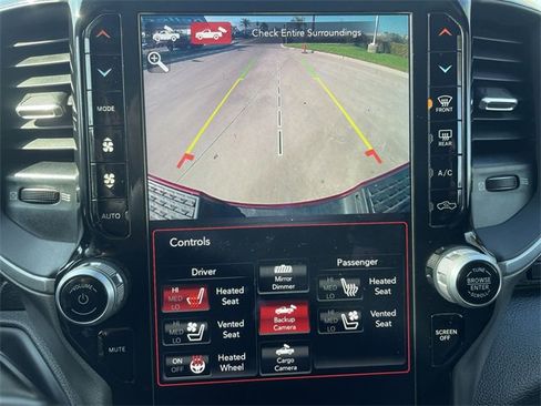 Used 2021 RAM 2500 Laramie w/ Night Edition image 15