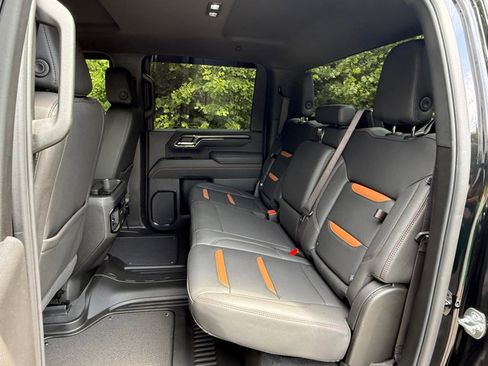 Used 2025 GMC Sierra 2500 AT4 AWD/4WD image 19