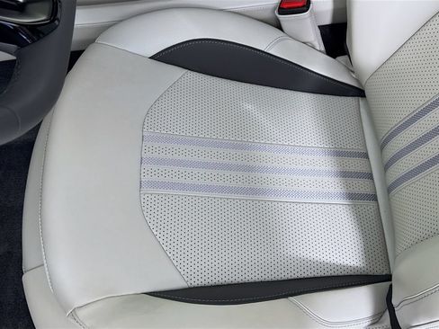 New 2026 Aston Martin DBX 707 AWD/4WD image 18