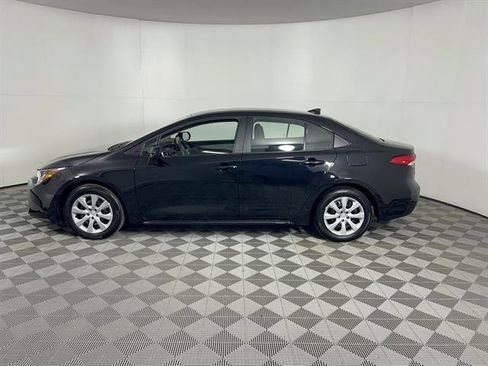 Certified 2024 Toyota Corolla LE image 3