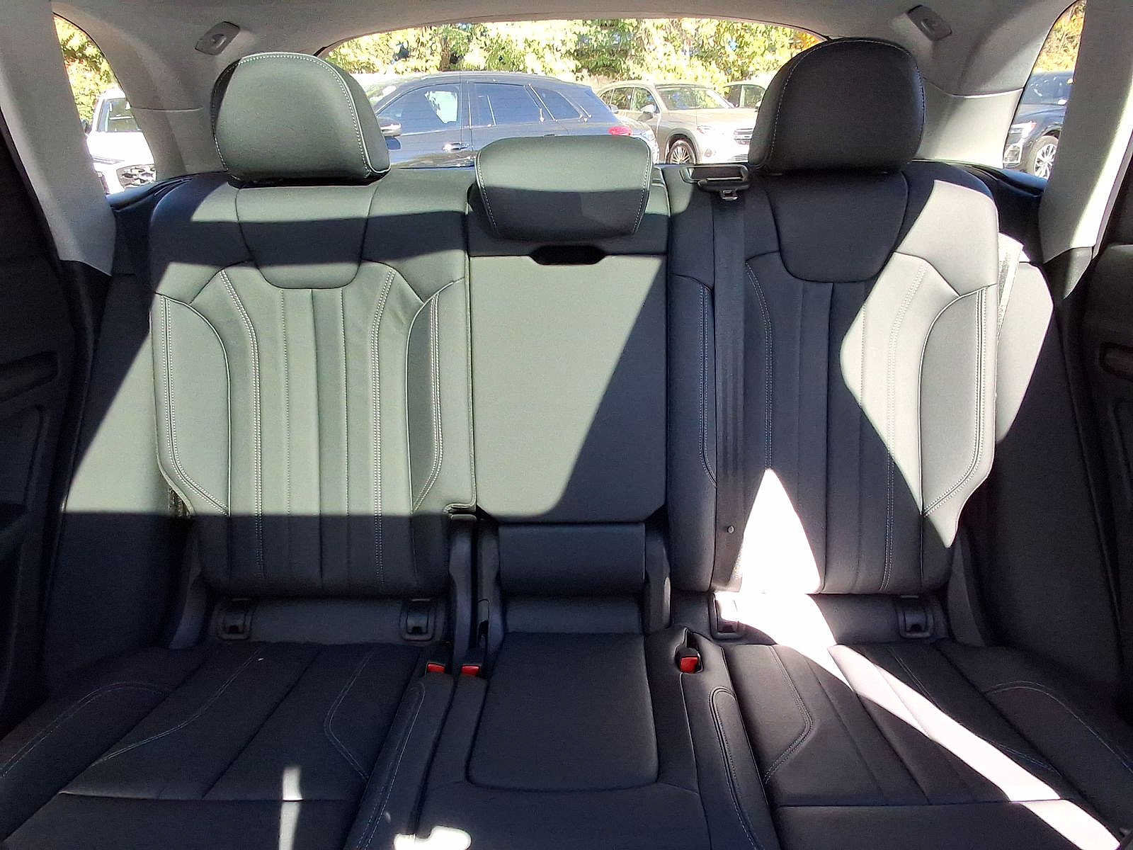 Certified 2024 Audi Q5 e Premium AWD/4WD image 13