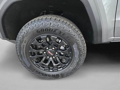 New 2026 GMC Canyon Elevation w/ Technology Package image 10