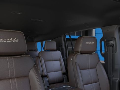 New 2026 Chevrolet Suburban High Country image 24