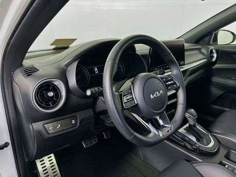 Used 2024 Kia Forte GT-Line w/ GT-Line Premium Package image 10