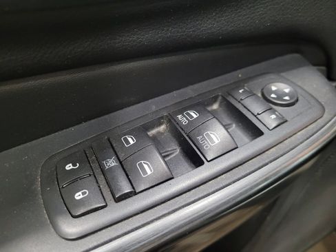 Used 2016 Jeep Cherokee Limited w/ Luxury Group AWD/4WD image 27