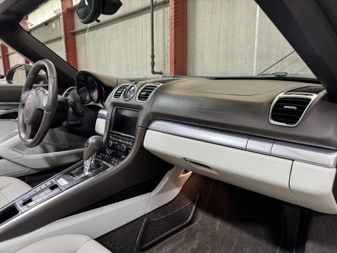 Used 2013 Porsche Boxster S image 17