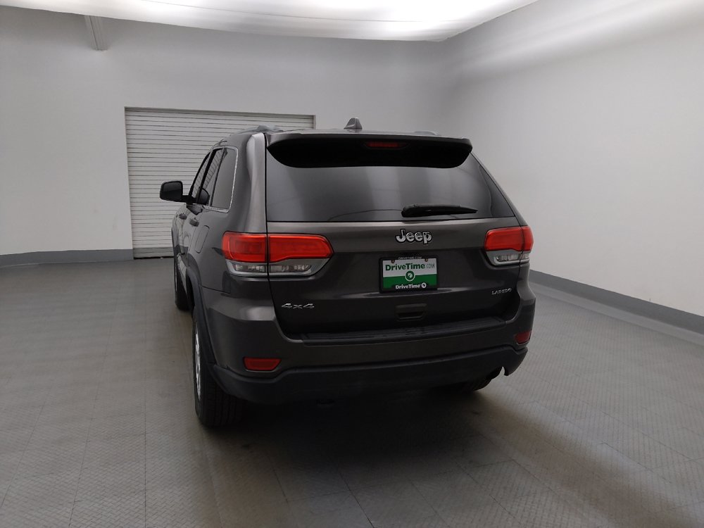 Used 2018 Jeep Grand Cherokee Laredo AWD/4WD image 6