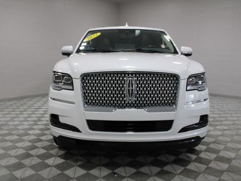 Used 2022 Lincoln Navigator L Reserve AWD/4WD image 7