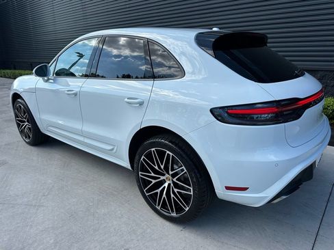 Used 2026 Porsche Macan AWD/4WD image 3