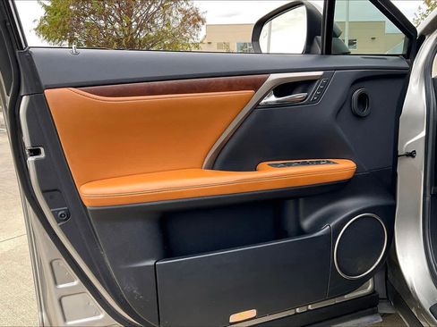 Used 2021 Lexus RX 350L image 19