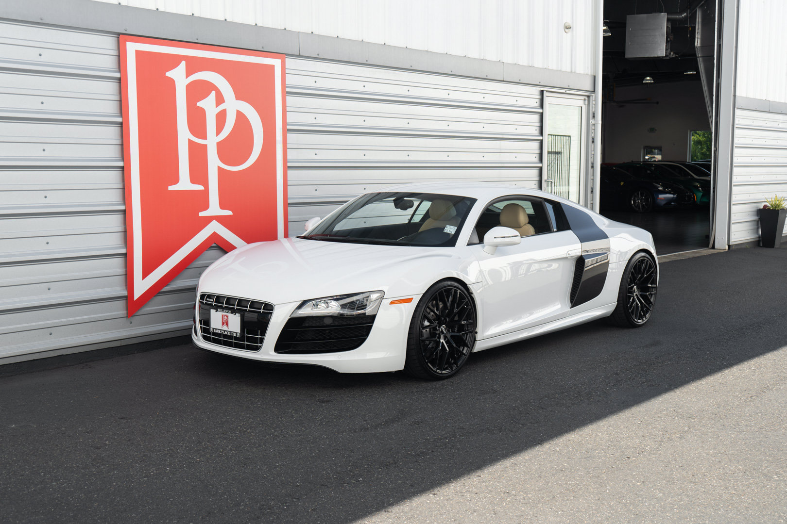 Used 2010 Audi R8 V10 AWD/4WD image 35