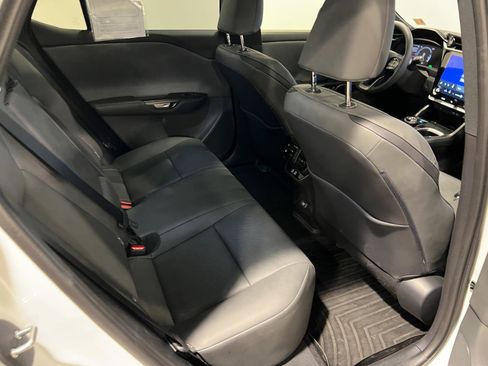 Used 2025 Lexus RZ 450e image 35