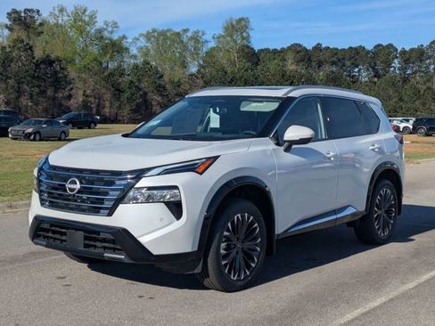 New 2026 Nissan Rogue Platinum w/ Tech Package AWD/4WD image 7