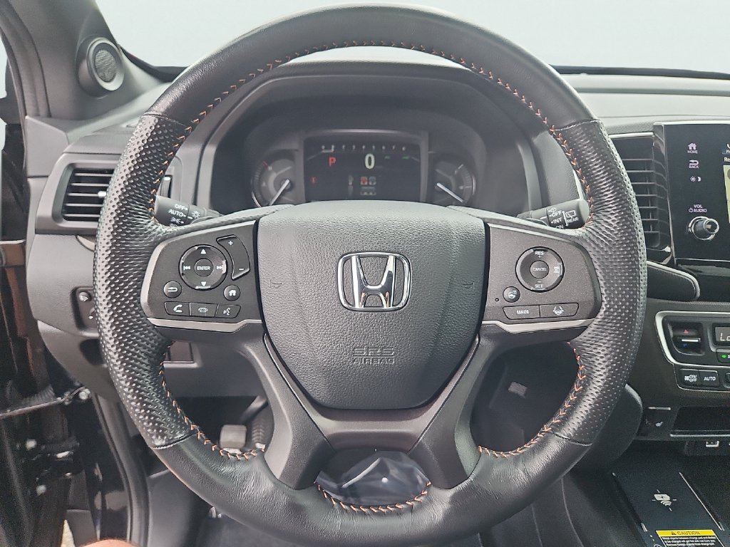 Certified 2025 Honda Passport TrailSport image 31