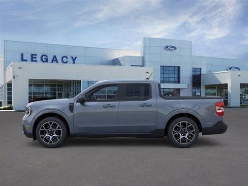 New 2026 Ford Maverick Lariat image 3