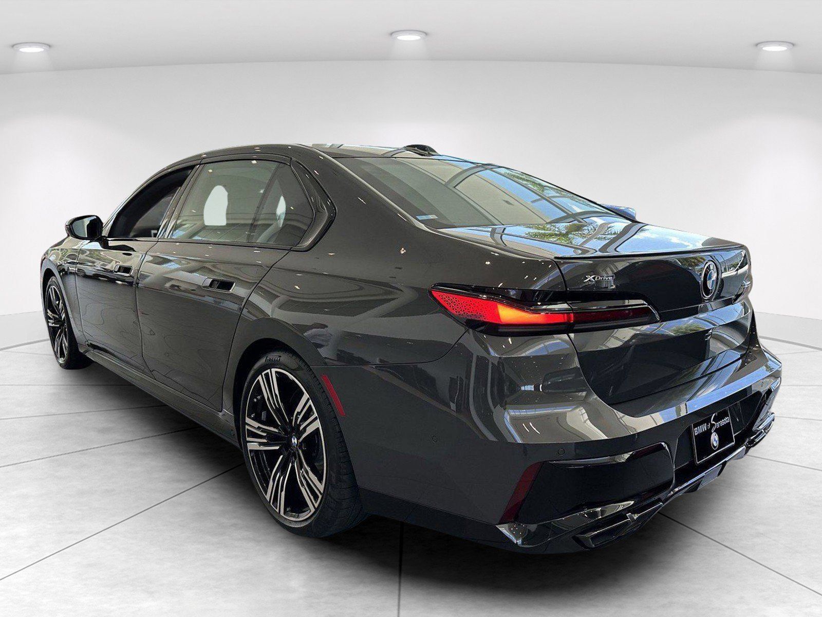 New 2026 BMW 760i xDrive w/ Executive Package AWD/4WD image 3